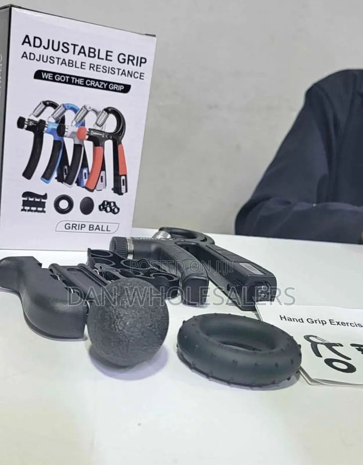 Adjustable Hand Grip Set(With Digital Counter)*
*With;*
*Stress Ball