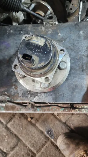 Rear Wheel Hub Toyota Wish Dba-Zne10g