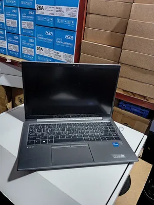 New Laptop HP ZBook Firefly G8 16GB Intel Core I5 SSD 512GB