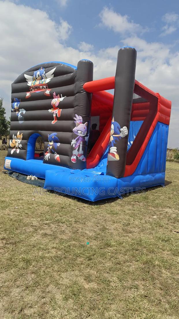 Bouncing Castles for Hire - thumbnail 3