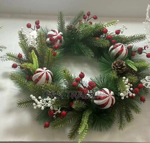 *Front Door Christmas Wreath Decoration Hanging Wreath