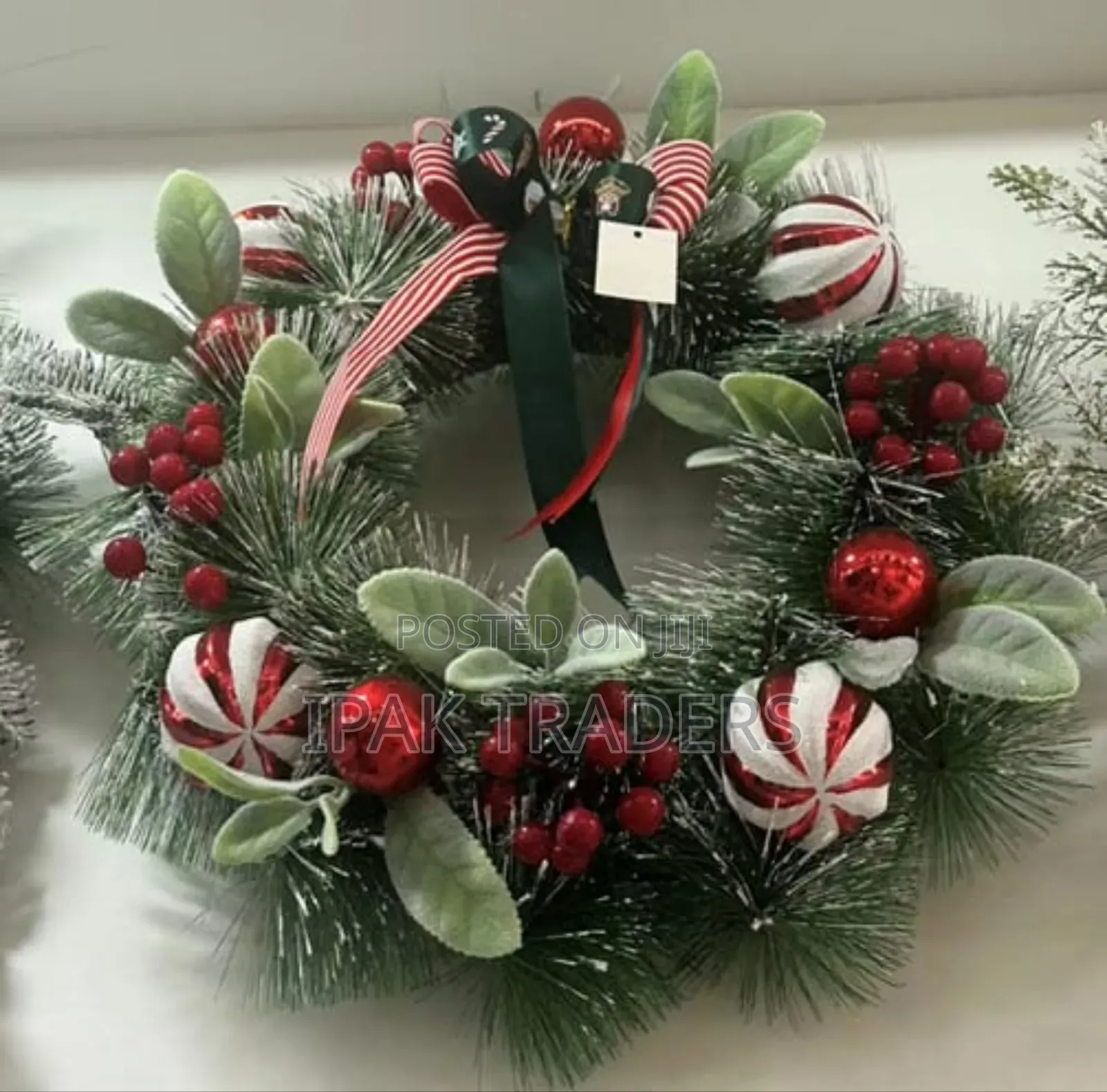 *Front Door Christmas Wreath Decoration  Hanging 32cm