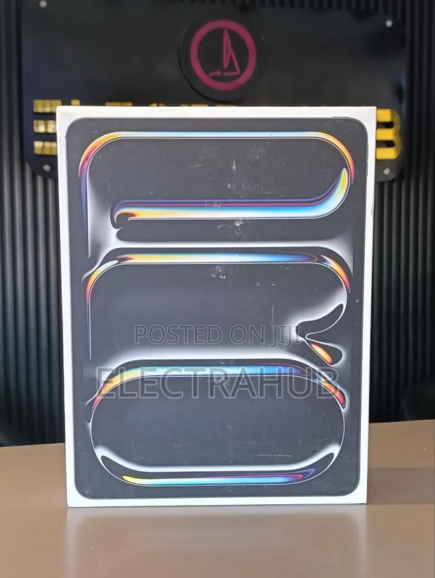 New Apple iPad Pro 256 GB Silver - main view