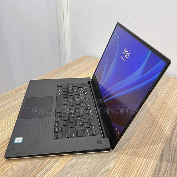 Laptop Dell Precision 5540 16GB Intel Core i7 SSD 512GB - thumbnail 2