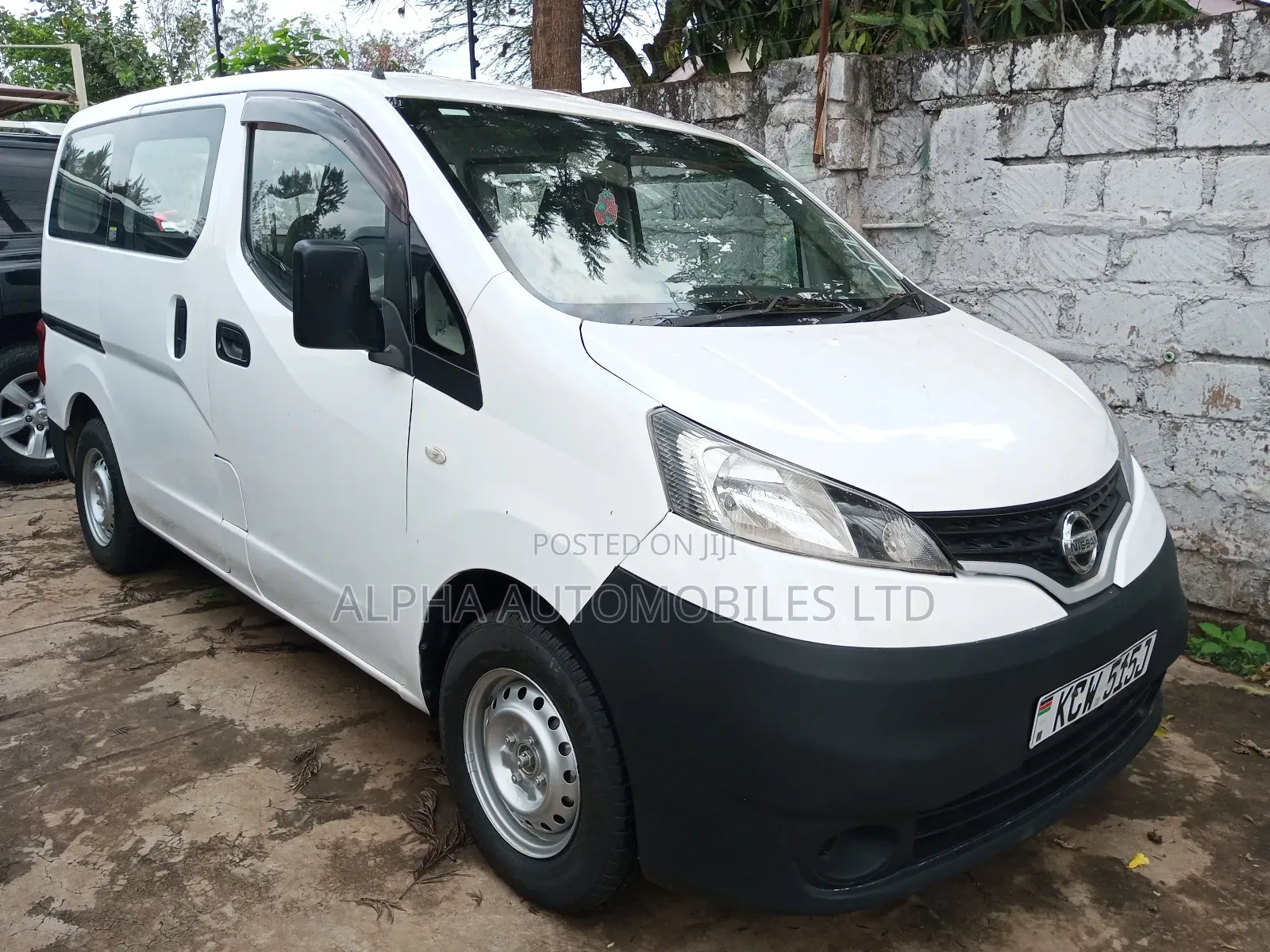 Nissan NV200 2013 White