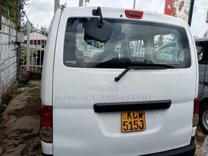 Nissan NV200 2013 White