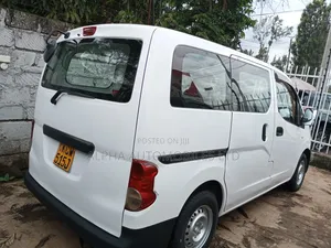 Nissan NV200 2013 White