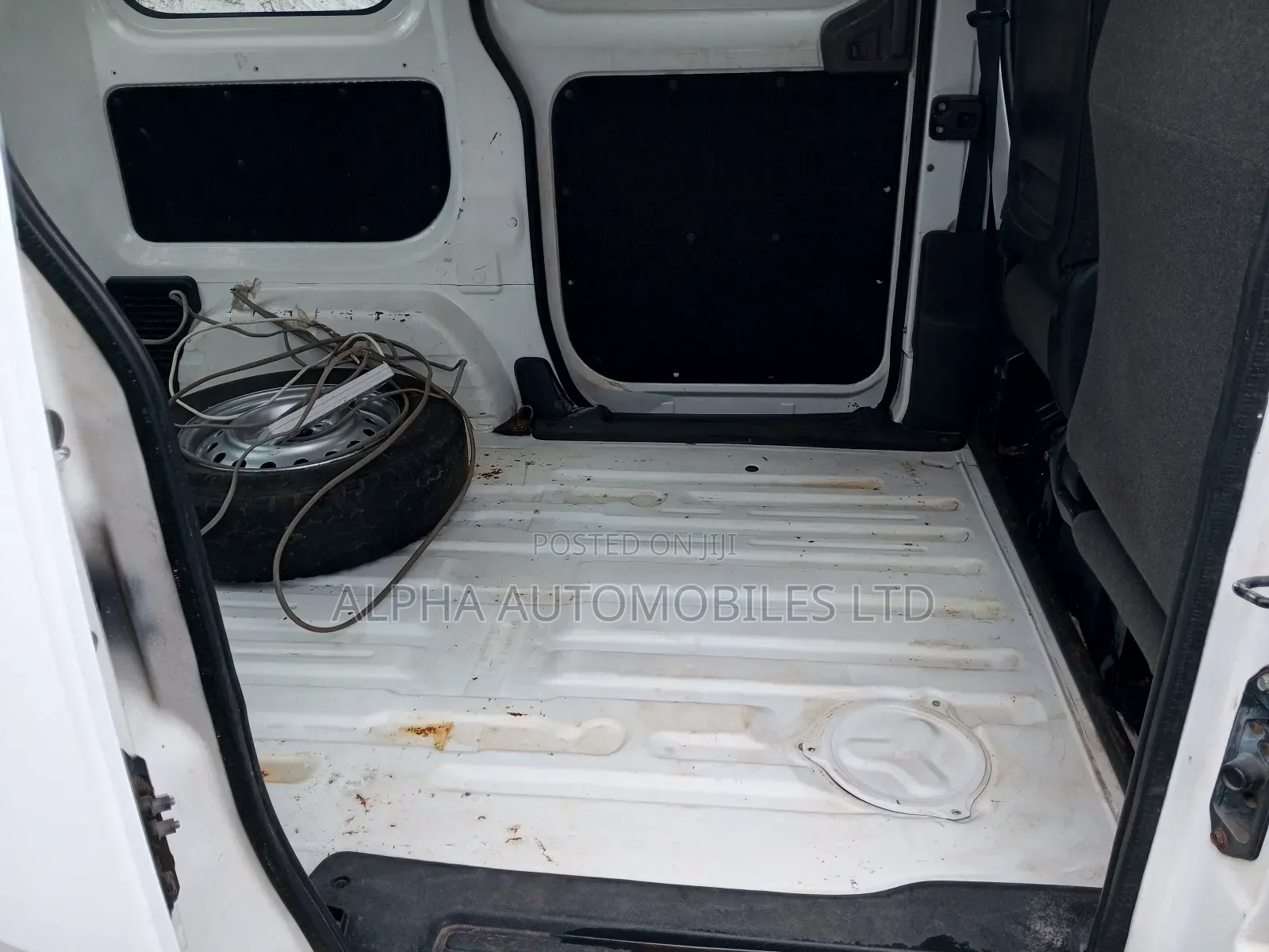 Nissan NV200 2013 White
