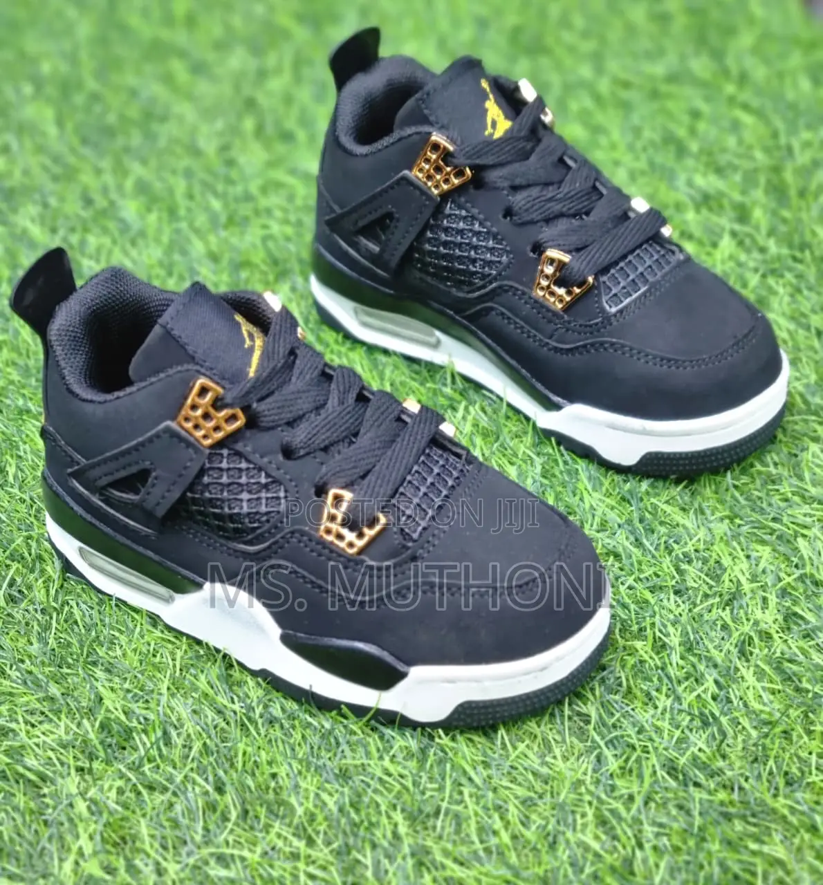 (25-30 )Kids Jordans 4 Sneakers * *Size: 25 26 27 28 29 30*