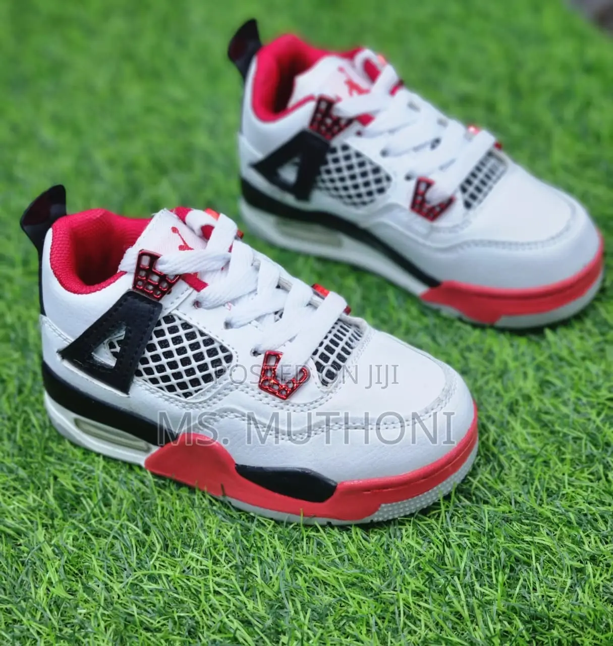 (25-30 )Kids Jordans 4 Sneakers * *Size: 25 26 27 28 29 30*