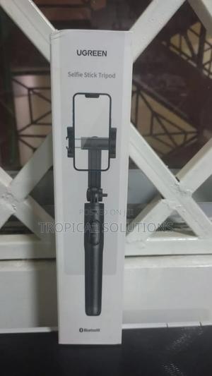 Ugreen Selfie Stick Tripod Lp586 Bluetooth Remote Available - main view