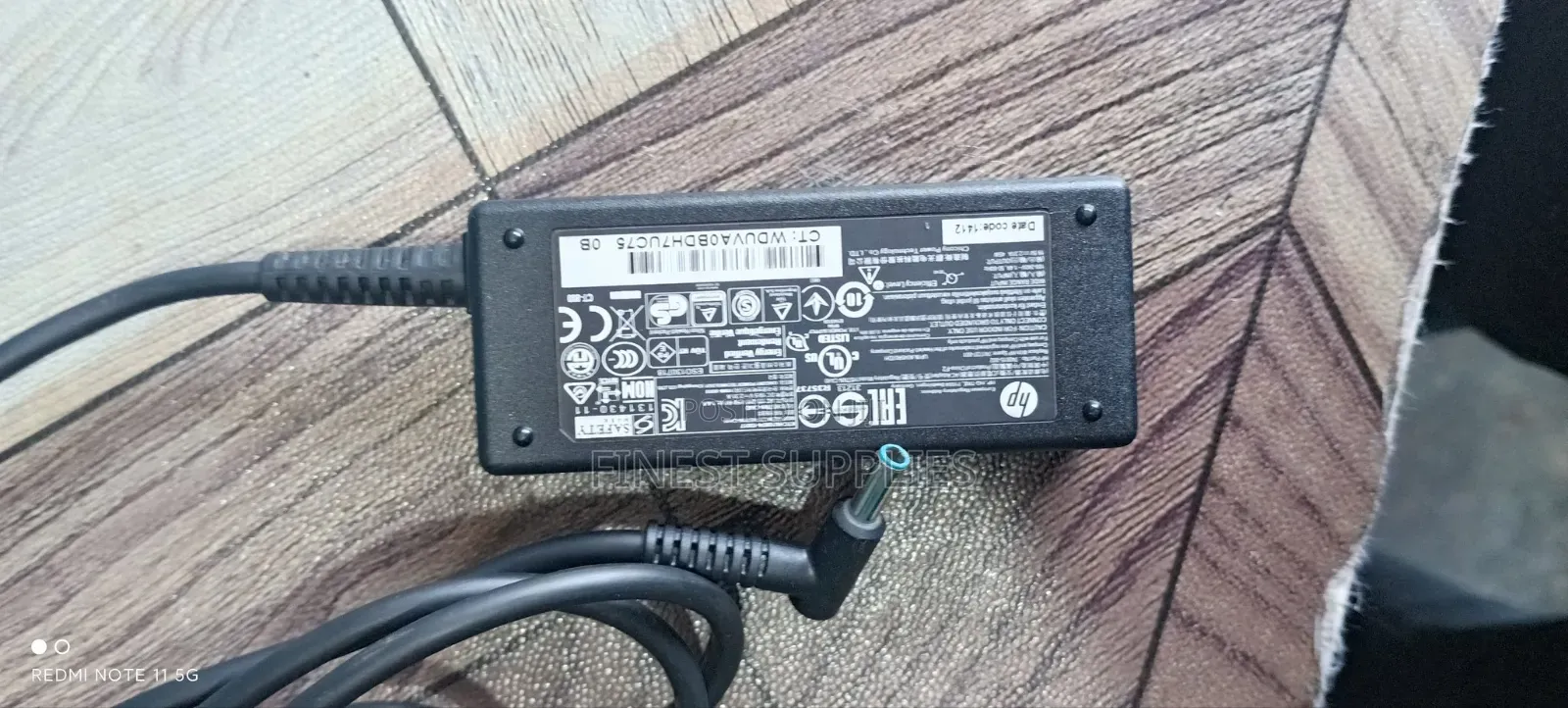 Original Hp Blue Pin Adapter Charger Available on Offer