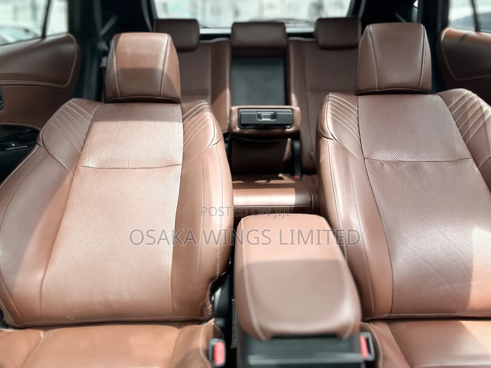 Toyota Harrier 2.0 2018 Black