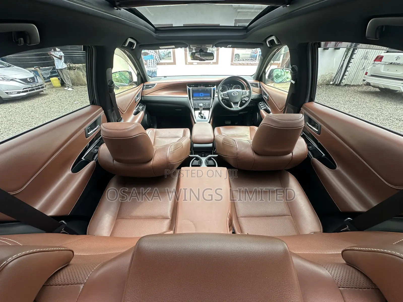 Toyota Harrier 2.0 2018 Black
