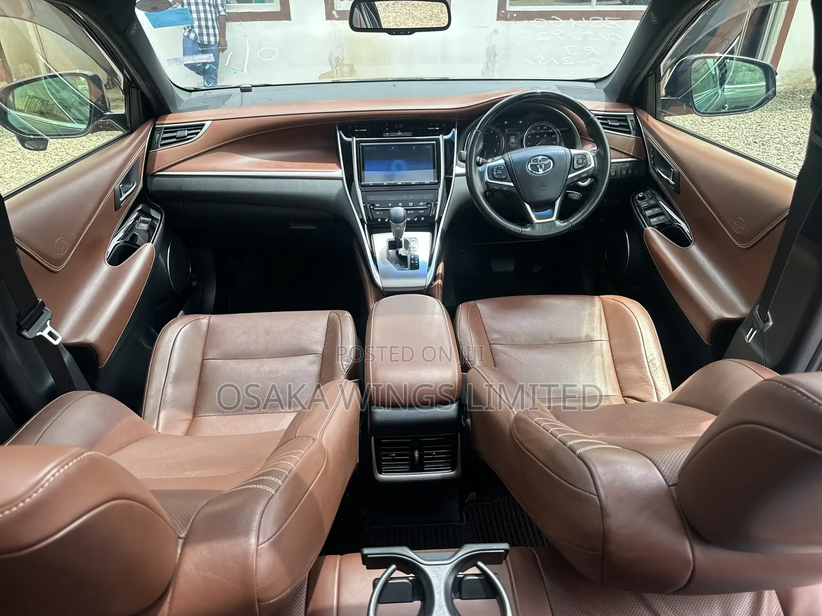 Toyota Harrier 2.0 2018 Black