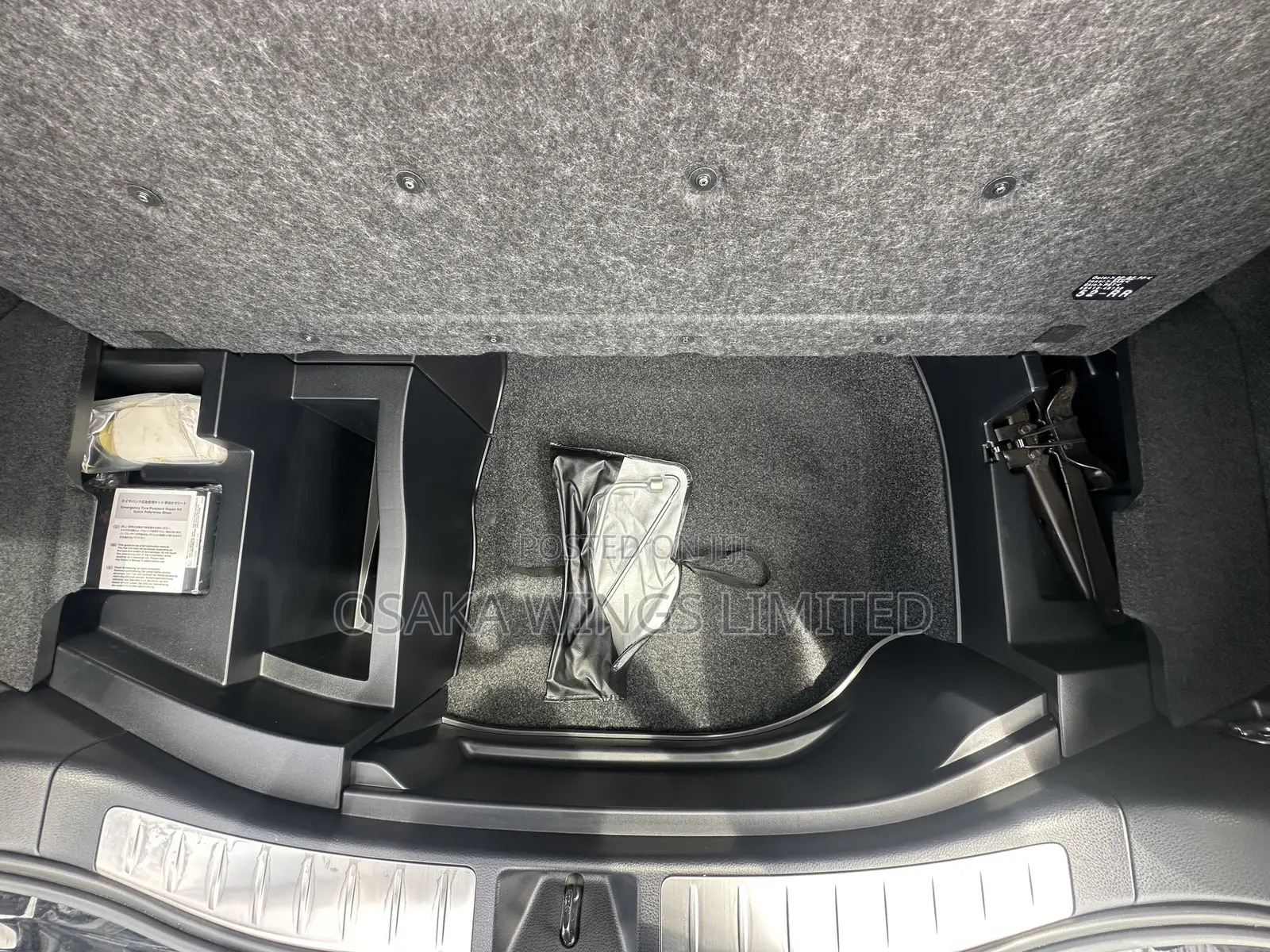 Toyota Harrier 2.0 2018 Black