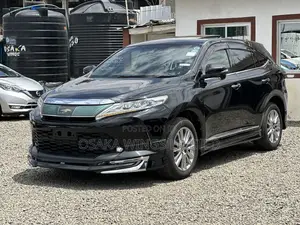 Toyota Harrier 2.0 2018 Black