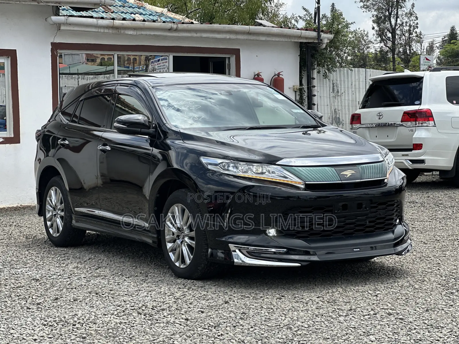 Toyota Harrier 2.0 2018 Black