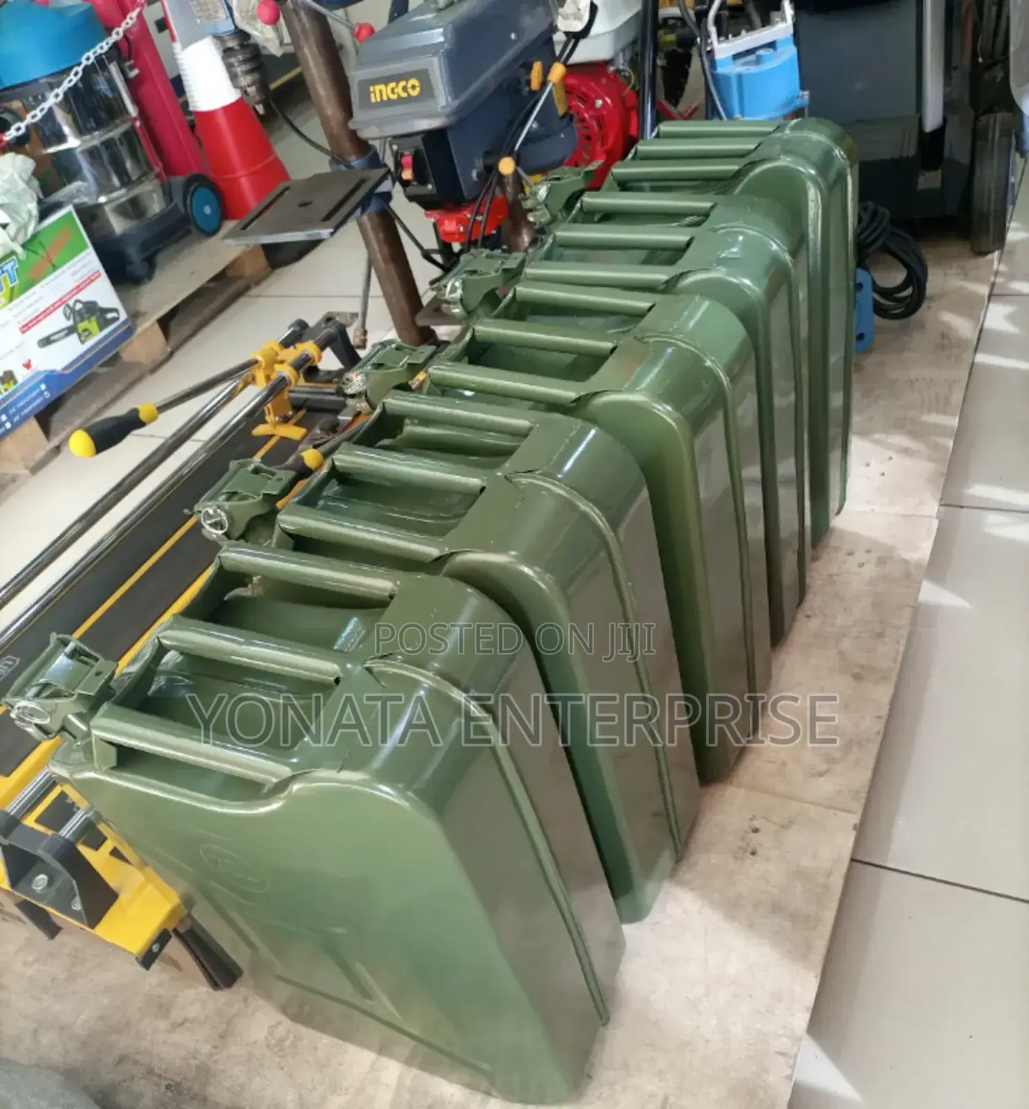 Portable Metallic Fuel Jerrycan