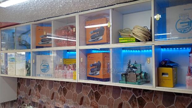 Modern Steam Iron - main view