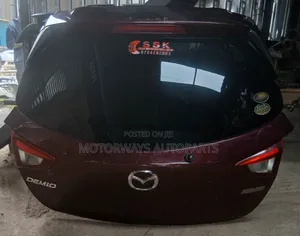Mazda Demio 2015-2018 Boot