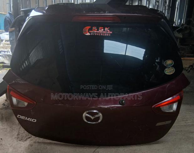 Mazda Demio 2015-2018 Boot