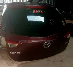 Mazda Demio 2015-2018 Boot