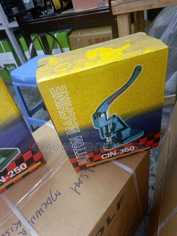 Cin 350 Button Press / Button Machine - main view