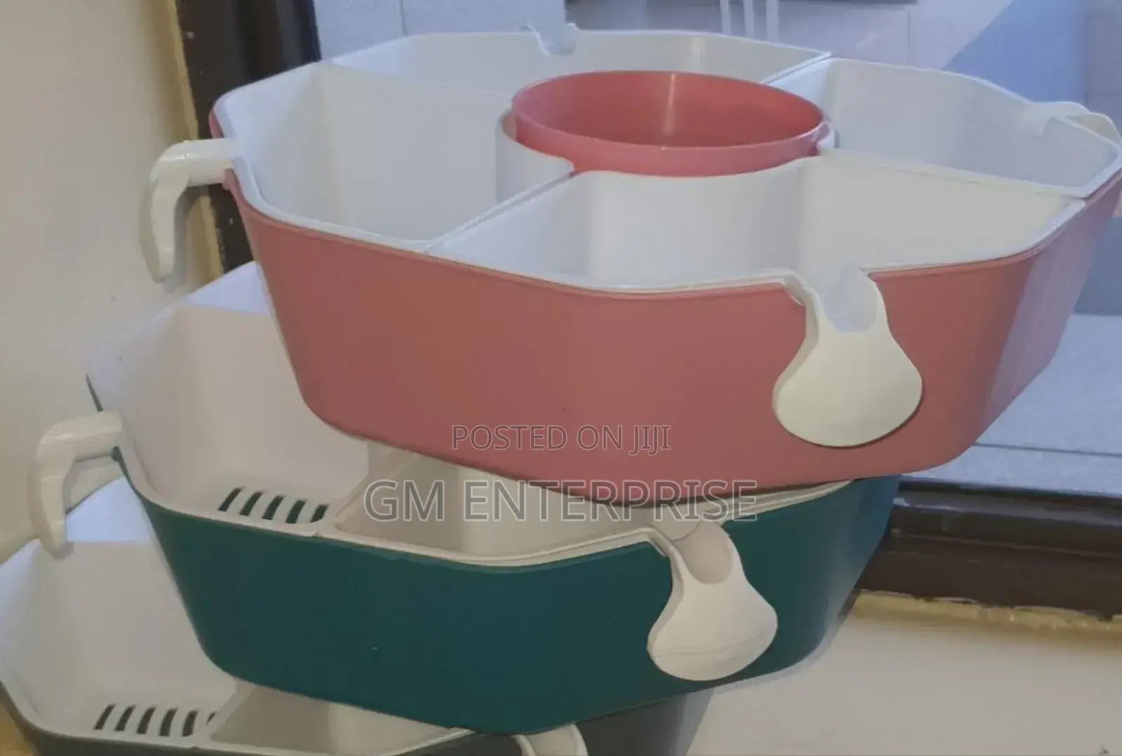 *(Rotating Candy Box )3600 Rotating Octagonal Fruit Drainer