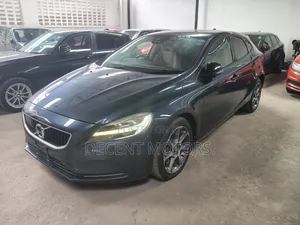 Volvo V40 2019 Blue