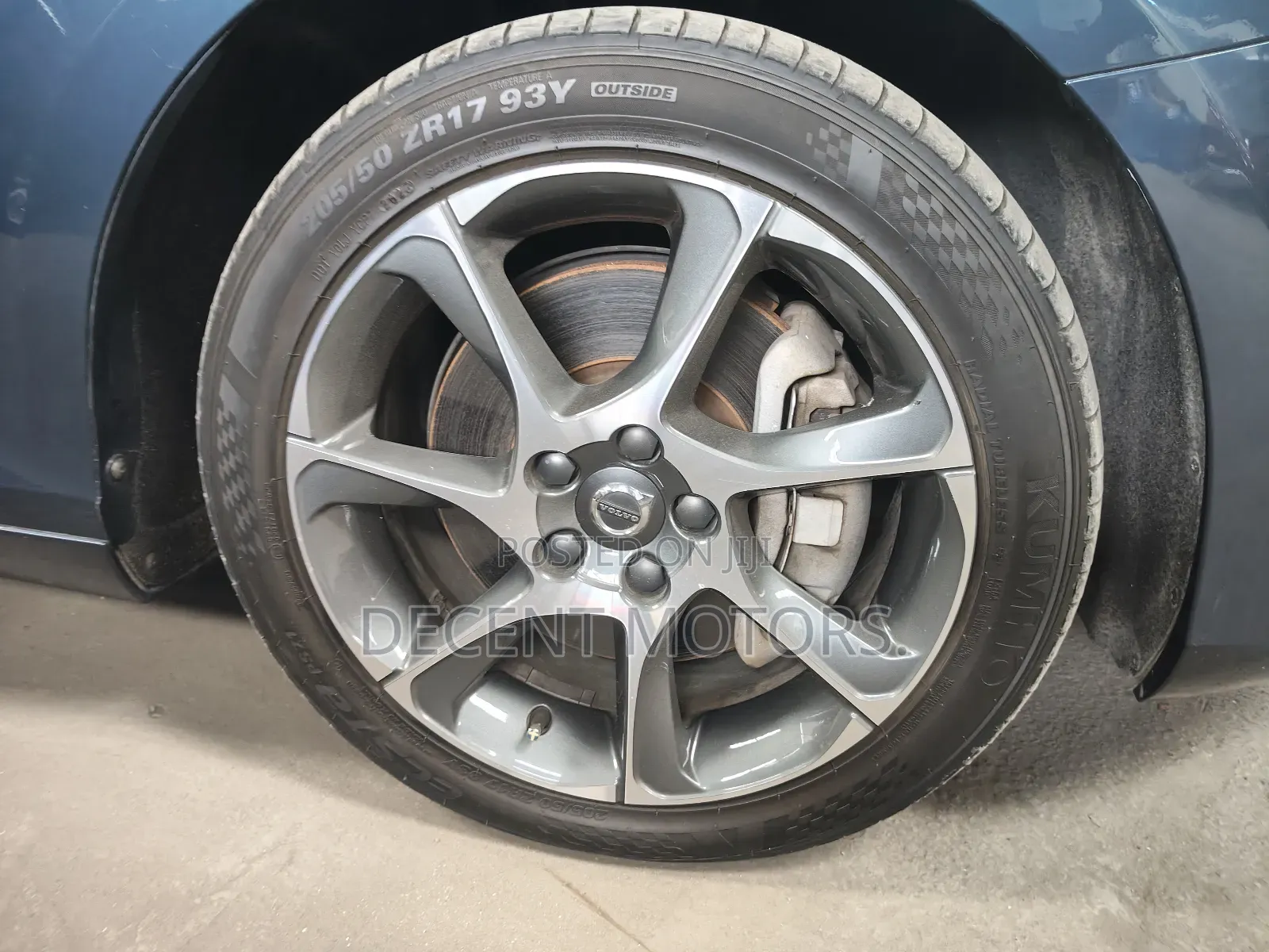 Volvo V40 2019 Blue