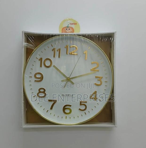 Quartz Wall Clock - thumbnail 2