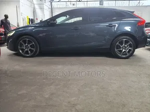 Volvo V40 2019 Blue