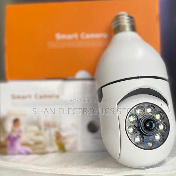 360 Degree PTZ Rotating Wifi Bulb Camera- Wifi PTZ Bulb Camera