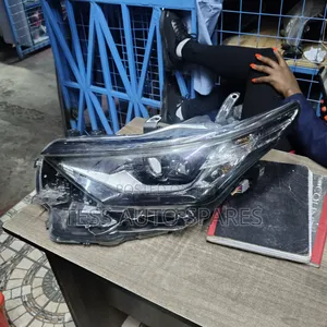 Toyota Auris 2018 Xenon Headlight