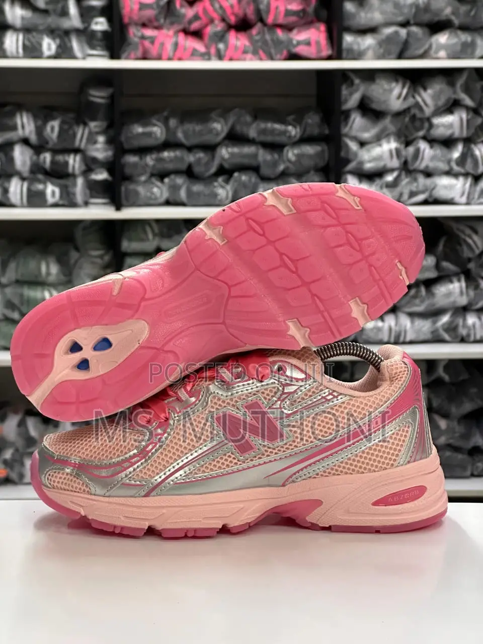 Ladies New B .740 Women / Girls Sneakers Size 46-40