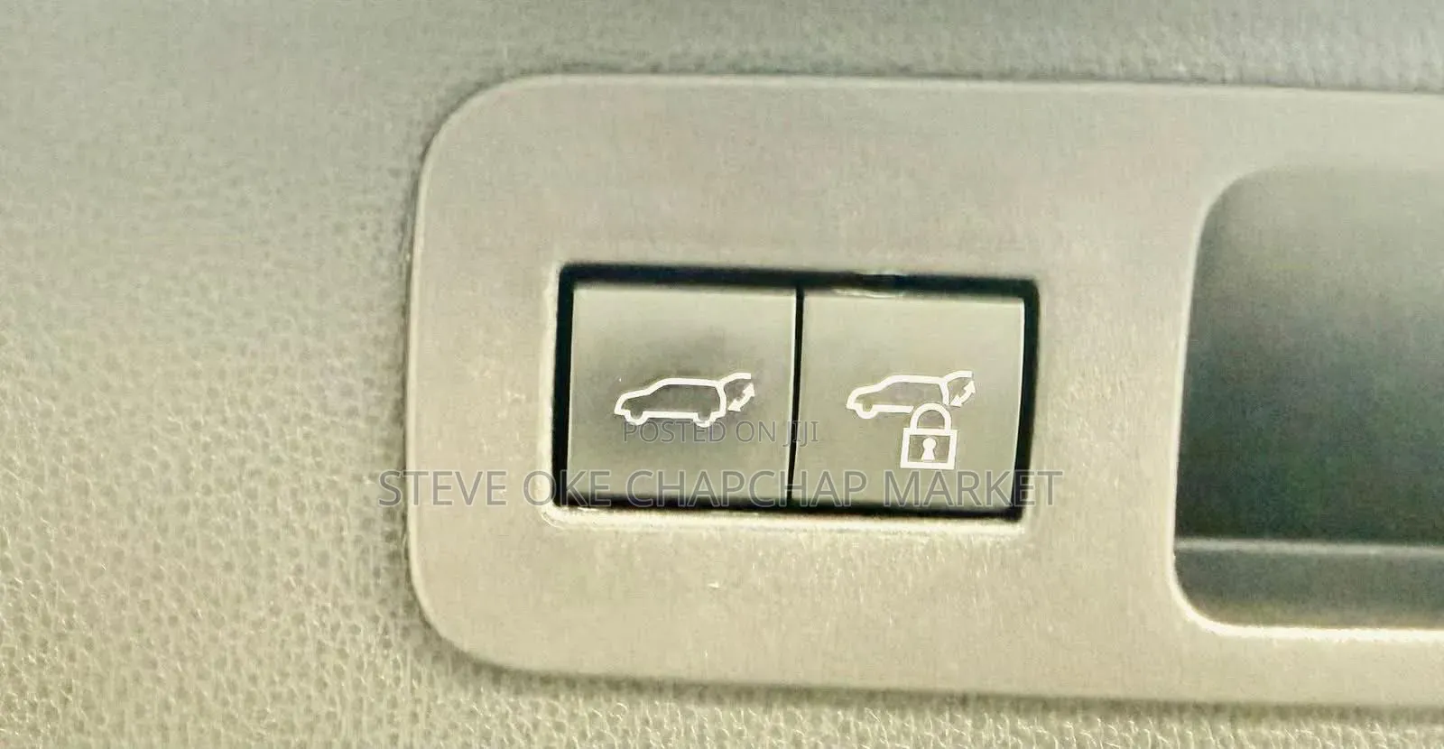 Toyota Land Cruiser LC300 2023 White