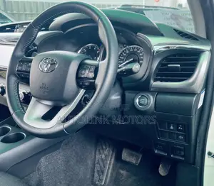 Toyota Hilux 2.4 Diesel 2020 White