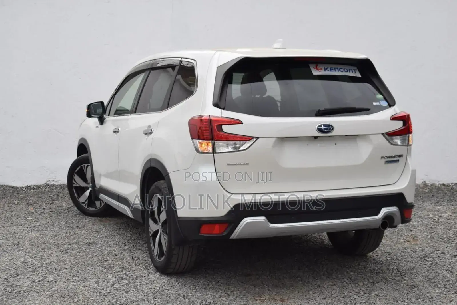 Subaru Forester Premium AWD 2019 White