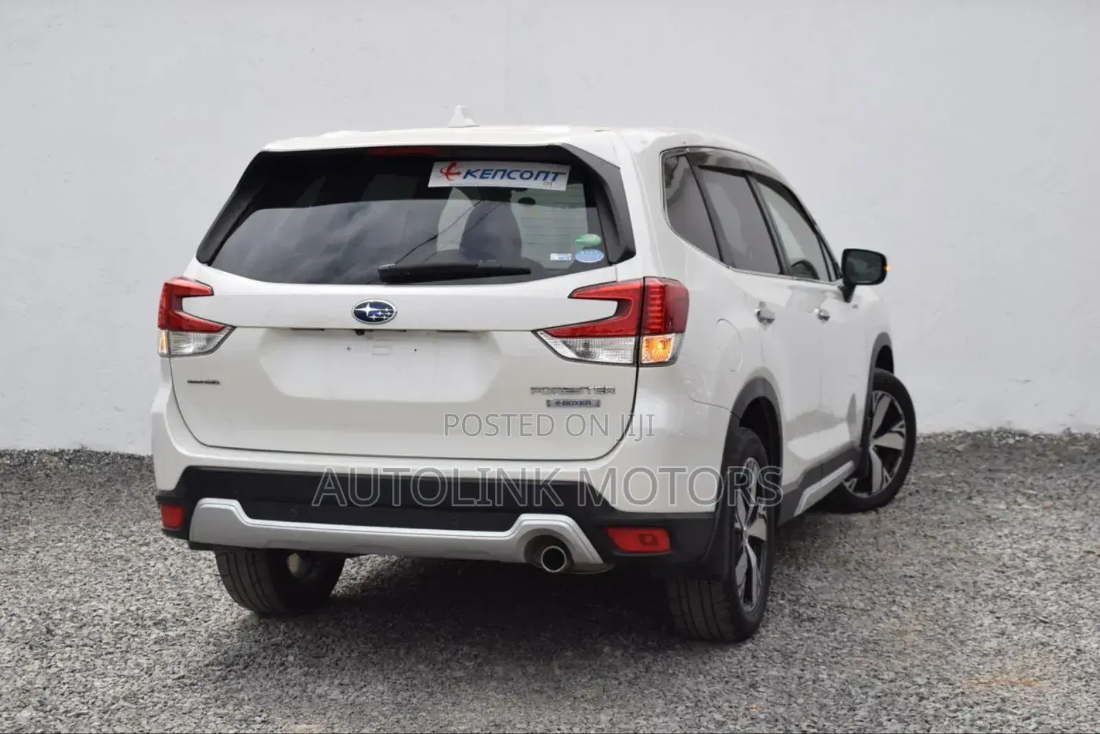 Subaru Forester Premium AWD 2019 White