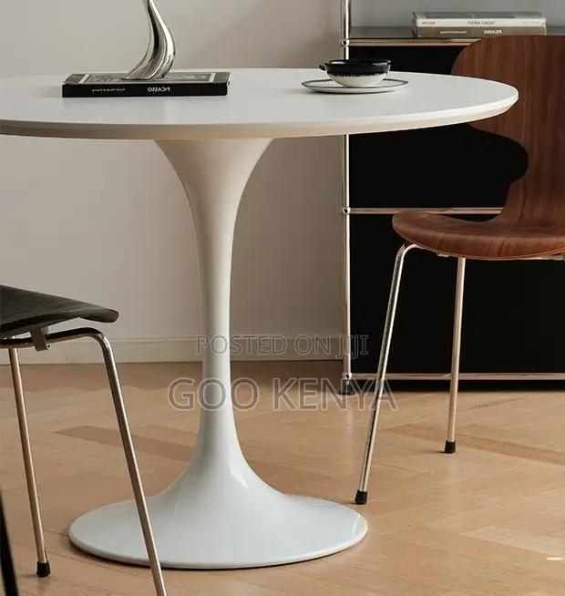 Home Table; Sturdy Round Modern Dining Table With Refine Marble Design