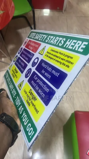 Safety Sinages Different Sizes