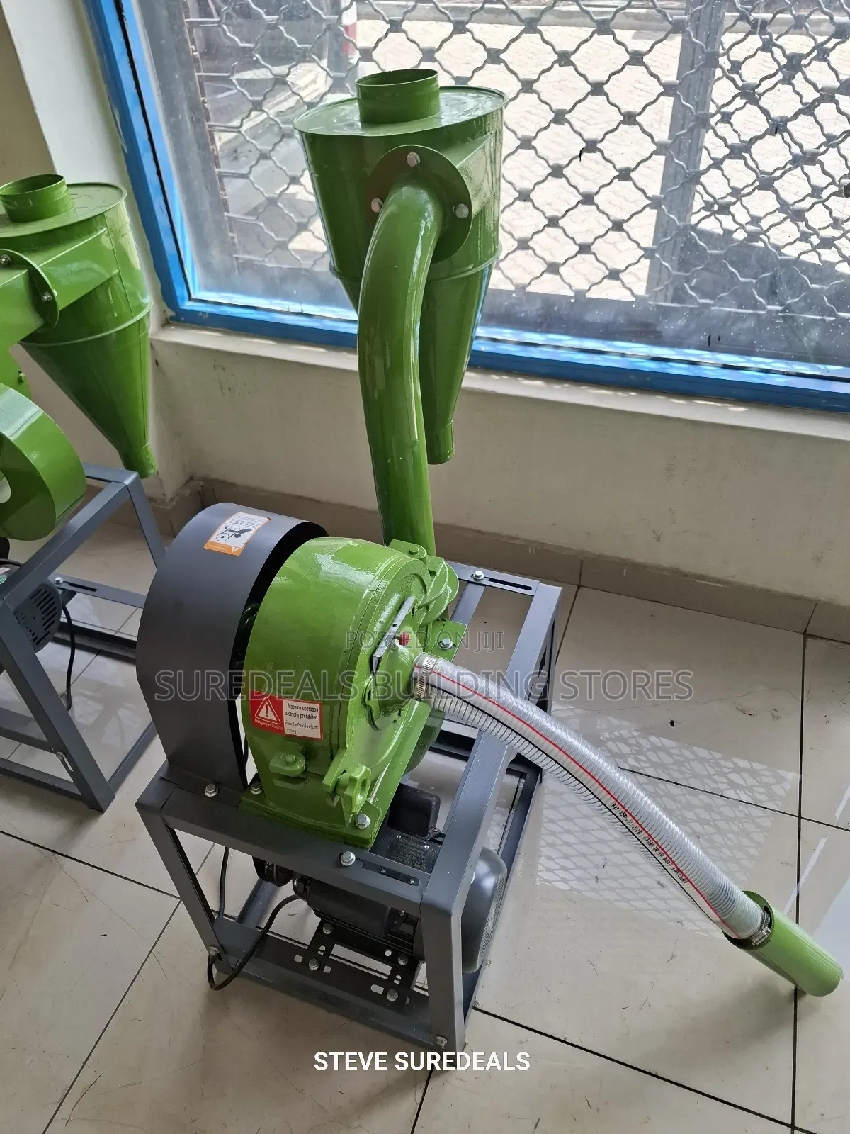 Self Priming Grinder for Home Flour and Livestock Feeds