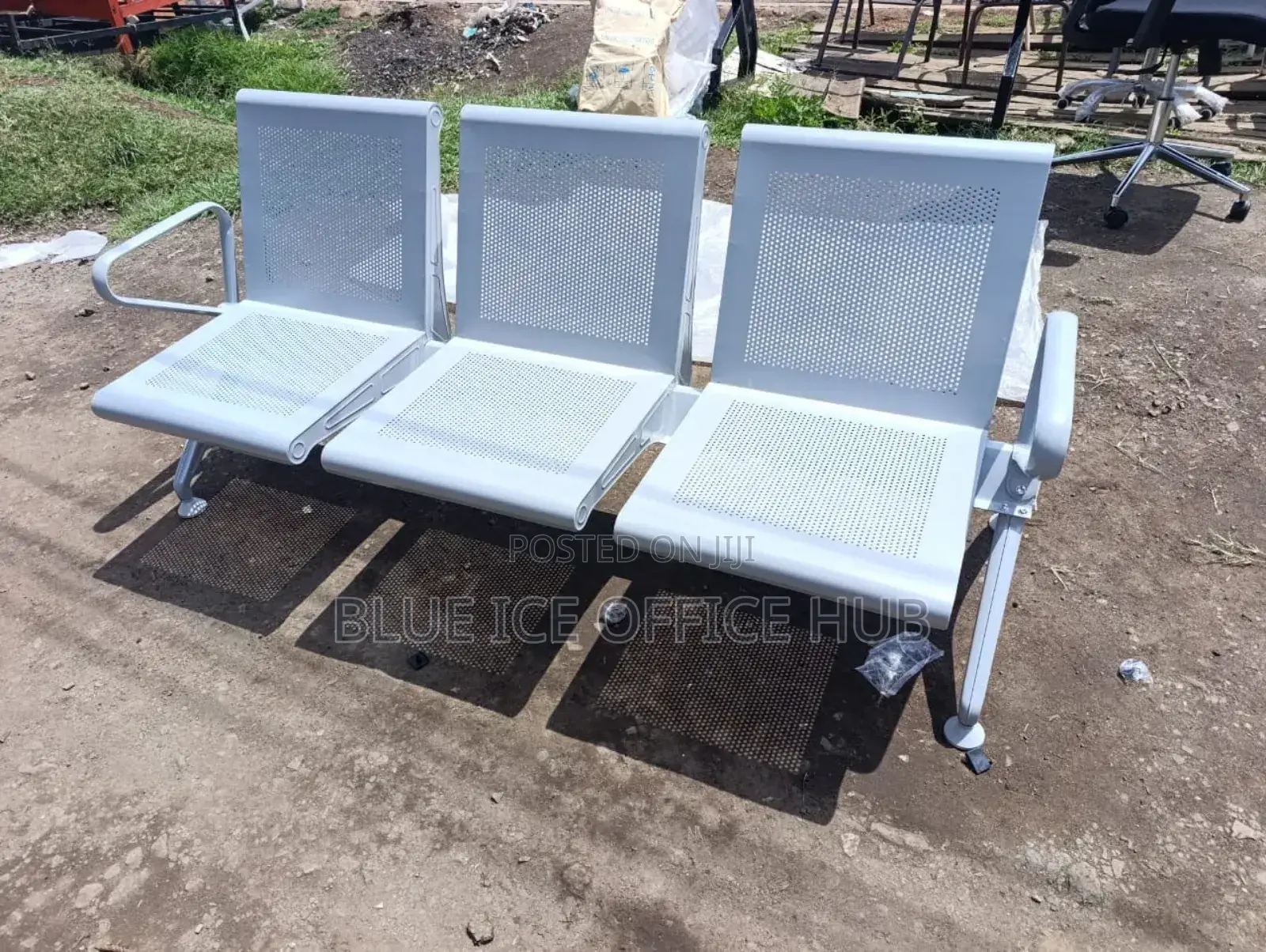 Silver Link Waiting Chair