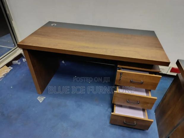 Modern Executive Desk - thumbnail 2