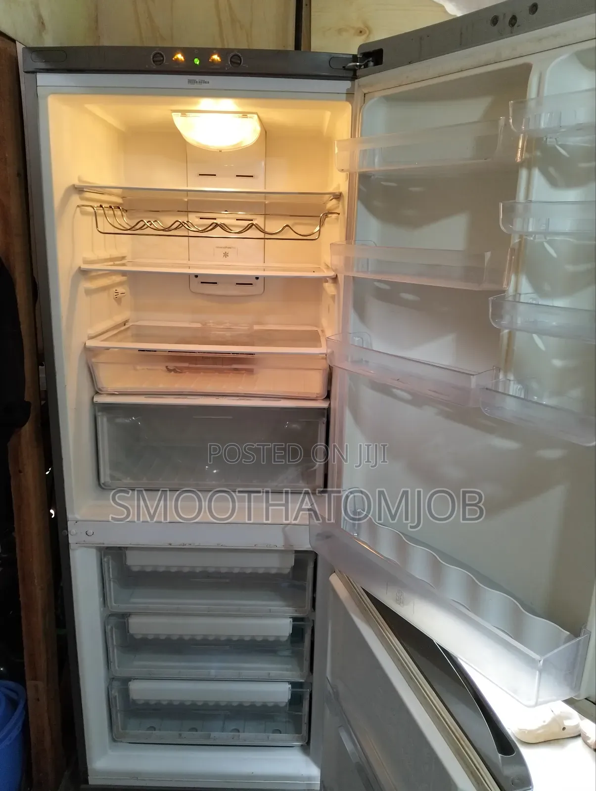 Hotpoint 2door Fridge and Bottom Freezer 451 LTRS