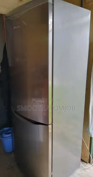 Hotpoint 2door Fridge and Bottom Freezer 451 LTRS