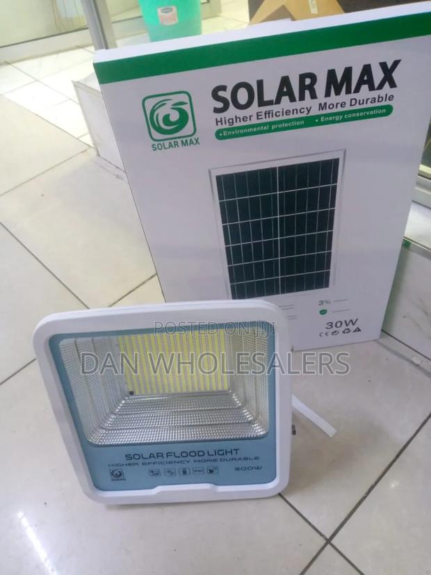 Solarmax 300w Solar Flood Light - Eco Powerhouse