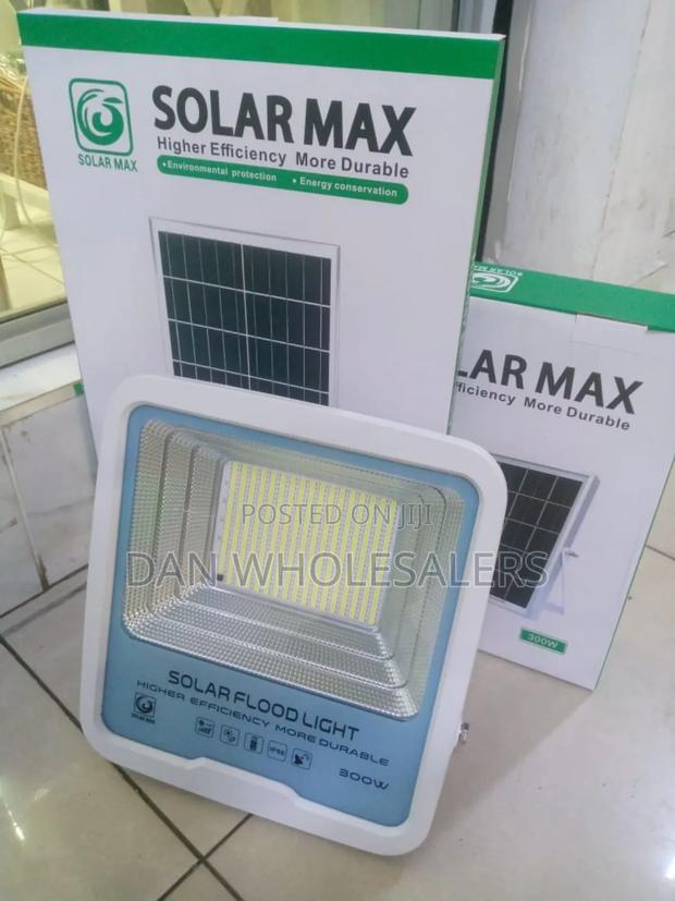 Solarmax 300w Solar Flood Light - Durable Night Illuminator - main view