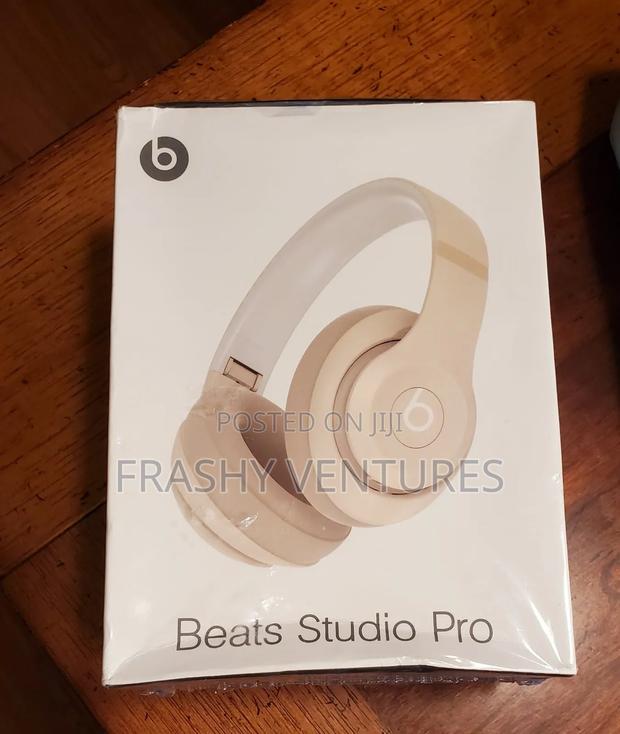 Beats Studio Pro Headphones - main view